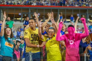 Conexão + Buser + Zé Delivery